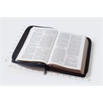 Biblia Católica, Tamaño personal, Leathersoft, Negra, con Cierre, Comfort Print